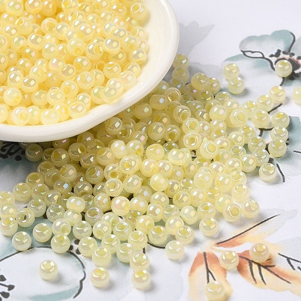 

PandaHall Glass Seed Beads, Ceylon, Round Hole, Round, Champagne Yellow, 4x3mm, Hole: 1.2mm, 7650pcs/pound Glass