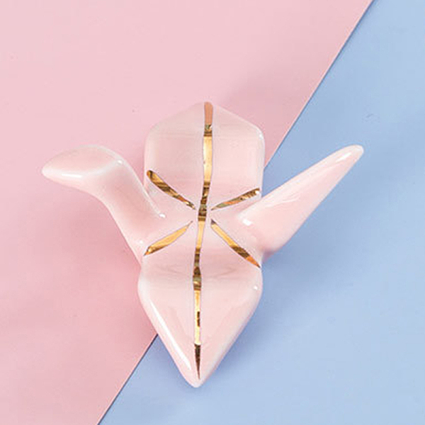 

PandaHall Porcelain Chopsticks Rests, Gold Line Chopsticks Stands, Paper Crane, Pink, 47x53x25mm Porcelain Crane Pink