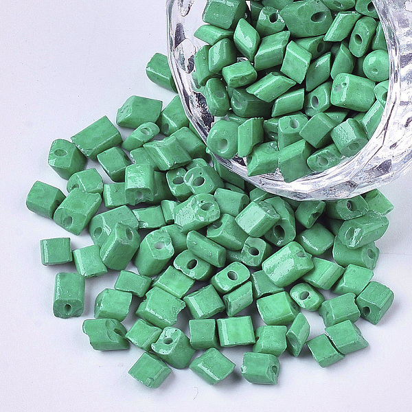 

PandaHall 6/0 Baking Paint Glass Seed Beads, Oblique Cut Beads, Opaque Colours, Medium Aquamarine, 6/0, 4~8x3.5~4.5x2.5~3mm, Hole: 0.9mm..., Green