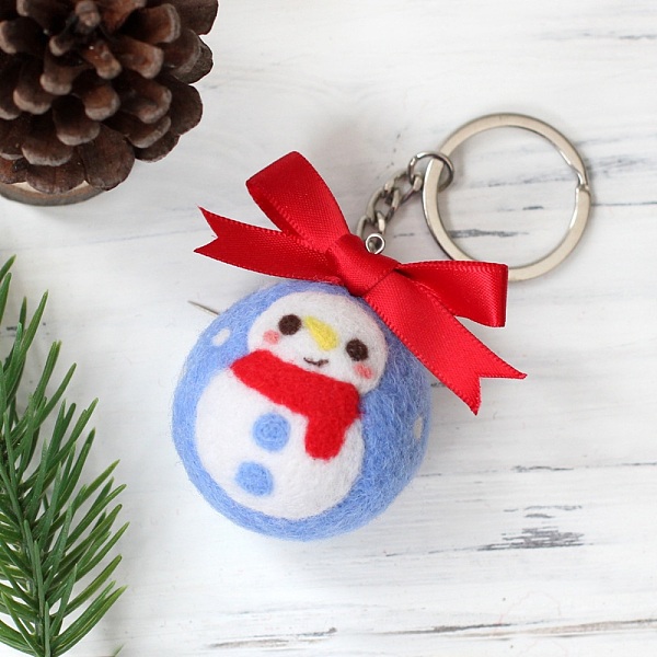 PandaHall Christmas Theme Needle Felting Keychain Kit with Instructions, Snowman Felting Kits, Mixed Color Wool Multicolor