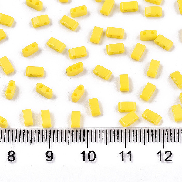 

PandaHall 2-Hole Glass Seed Beads, Opaque Colours, Rectangle, Yellow, 4.5~5.5x2x2~2.5mm, Hole: 0.5~0.8mm, about 2000pcs/bag Glass Rectangle...