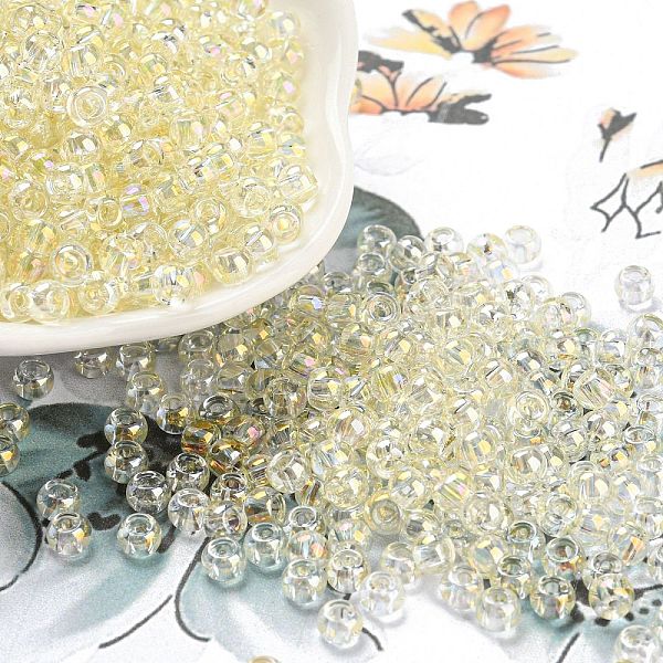 

PandaHall Transparent Glass Seed Beads, Half Plated, Two Tone, Round, Beige, 6/0, 4x3mm, Hole: 1.4mm Glass Yellow