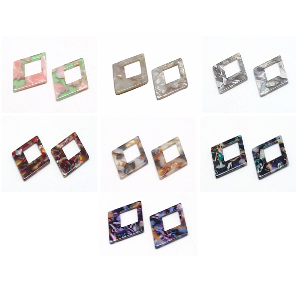 

PandaHall Cellulose Acetate(Resin) Pendants, Rhombus, Mixed Color, 37x27.5x2.5mm, Hole: 1.5mm, side length 22.5mm Cellulose Acetate Rhombus..., Multicolor
