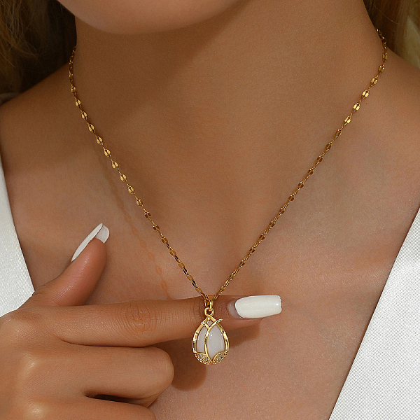 

PandaHall Brass Micro Pave Cubic Zircon Flower Pendant Necklaces for Women Brass