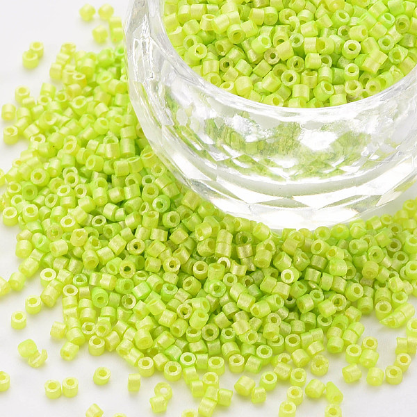 

PandaHall Fluorescent Color Glass Cylinder Beads, Seed Beads, Baking Paint, Round Hole, Pale Green, 1.5~2x1~2mm, Hole: 0.8mm, about...