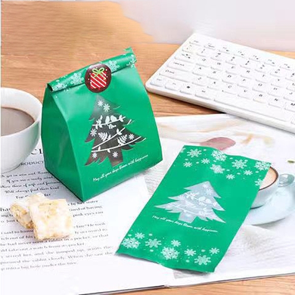 PandaHall Plastic Bag, Treat Bag, Christmas Theme, Bakeware Accessoires, for Mini Cake, Cupcake, Cookie Packing, Excluding Stickers...