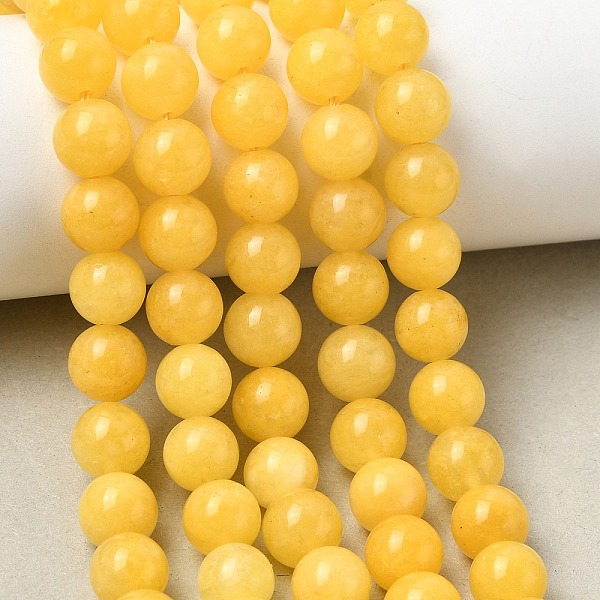 Naturels teints en blanc perles de jade brins