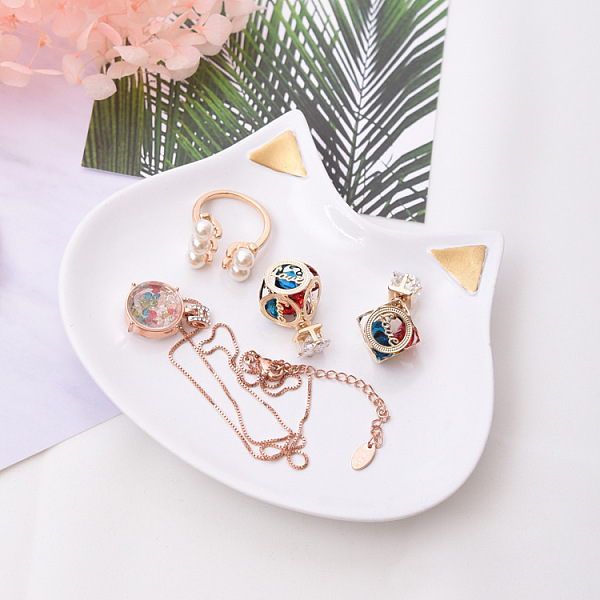 

PandaHall Cute Cat Head Ceramic Jewelry Plate, Storage Tray for Rings, Necklaces, Earring, White, 120x115x15mm Ceramics Cat Shape White