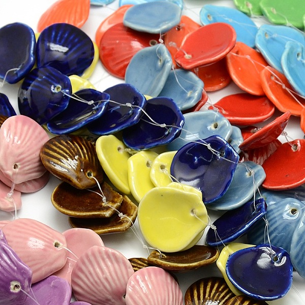 

PandaHall Bright Glazed Porcelain Ceramic Shell Pendants Strands, Mixed Color, 27x25x6.5mm, Hole: 2mm, about 10pcs/strand, 6.5 inch..., Multicolor