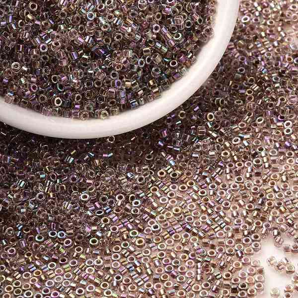 

PandaHall Cylinder Seed Beads, Uniform Size, Transparent Colours Rainbow, Camel, 2x1.3~1.5mm, Hole: 0.8~1mm, about 888pcs/10g Glass Brown