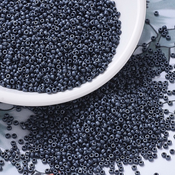 

PandaHall MIYUKI Round Rocailles Beads, Japanese Seed Beads, 11/0, (RR2001) Matte Gunmetal, 2x1.3mm, Hole: 0.8mm, about 1111pcs/10g Glass..., Black