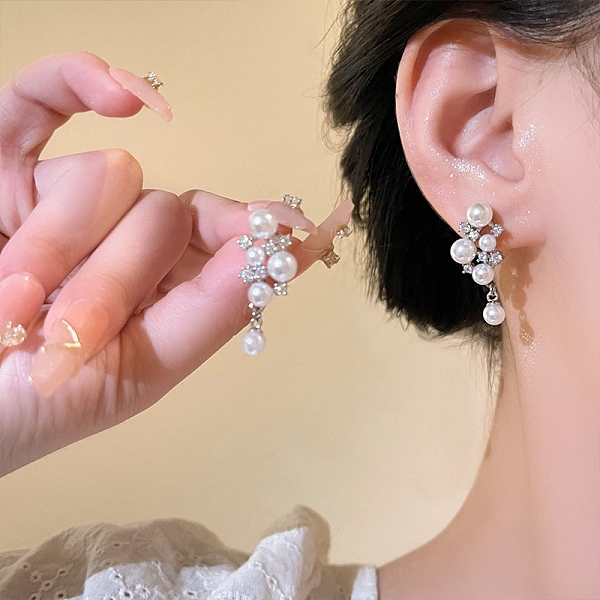 

PandaHall Alloy Stud Earring, with Sterling Silver Pin, Plastic Bead and Rhinestone, Platinum, Round, 22mm Alloy Round