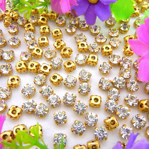 

PandaHall Flat Round Sew on Rhinestone, Glass Crystal Rhinestone, Multi-Strand Links, with Brass Prong Setting, Crystal, 4mm, about..., Clear