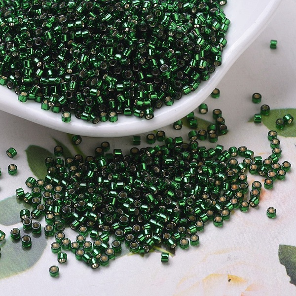 

PandaHall MIYUKI Delica Beads Small, Cylinder, Japanese Seed Beads, 15/0, (DBS0148) Silver Lined Emerald, 1.1x1.3mm, Hole: 0.7mm, about..., Green