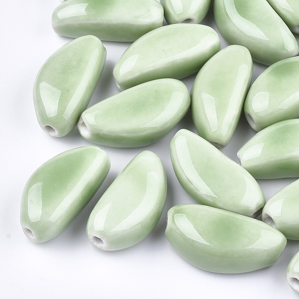 

PandaHall Handmade Porcelain Beads, Bright Glazed Porcelain, Garlic Clove, Medium Aquamarine, 31.5~32x15~16x12~12.5mm, Hole: 2.5~3mm..., Green