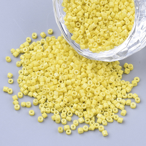 

PandaHall Glass Cylinder Beads, Seed Beads, Baking Paint, Round Hole, Yellow, 1.5~2x1~2mm, Hole: 0.8mm, about 8000pcs/bag, about 85~95g/bag...