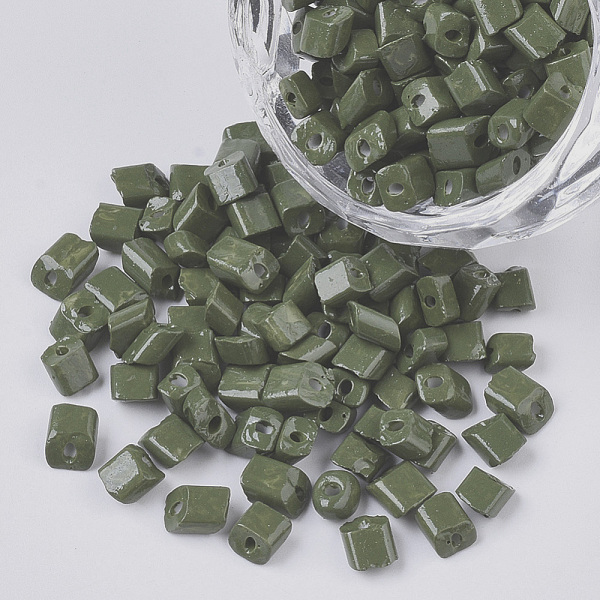 

PandaHall 6/0 Baking Paint Glass Seed Beads, Oblique Cut Beads, Opaque Colours, Dark Olive Green, 6/0, 4~8x3.5~4.5x2.5~3mm, Hole: 0.9mm...