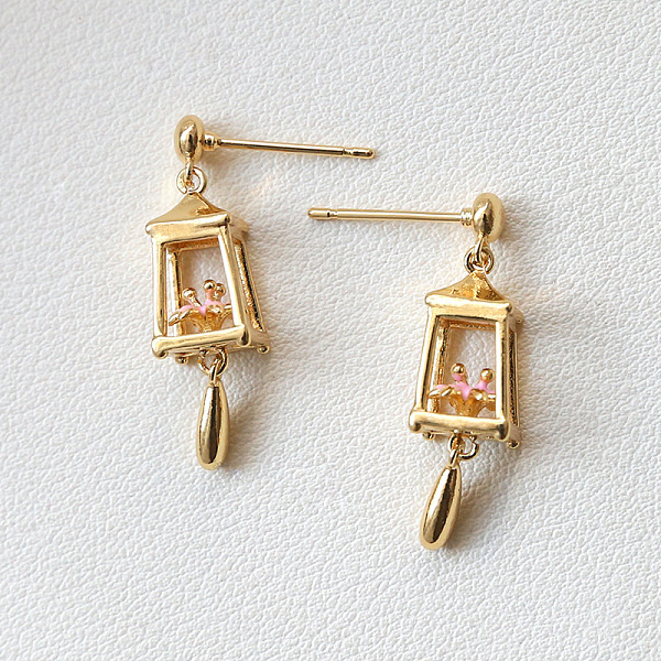 

PandaHall Enamel Lantern Dangle Stud Earrings, Brass Jewelry for Women, Golden, 27x7mm Brass Lantern