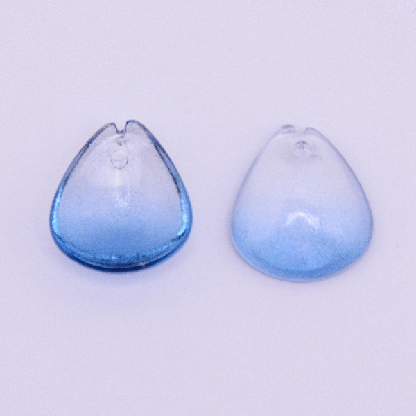 

PandaHall Handmade Lampwork Pendants, Petals, Cornflower Blue, 12x10.5x4mm, Hole: 1.2mm Lampwork Petaline
