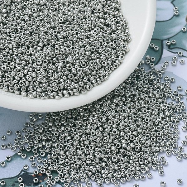

PandaHall MIYUKI Round Rocailles Beads, Japanese Seed Beads, 11/0, (RR194) Palladium Plated, 2x1.3mm, Hole: 0.8mm, about 5500pcs/50g Glass..., Gray
