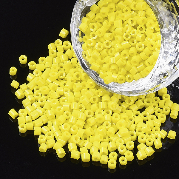 

PandaHall 8/0 Glass Bugle Beads, Opaque Colours, Yellow, 8/0 2.5~3x2.5mm, Hole: 0.9mm, about 15000pcs/bag Glass Yellow