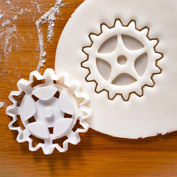 

PandaHall PP Plastic Cookie Cutters, Steampunk Gear, White, 75mm Plastic Gear White