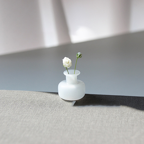

PandaHall Miniature Glass Vase Bottles, Micro Landscape Garden Dollhouse Accessories, Photography Props Decorations, White, 19x17mm Glass...