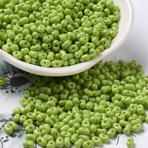 

PandaHall Baking Paint Glass Seed Beads, Peanut, Lime Green, 3.5~4x2~2.5x2~2.3mm, Hole: 0.8mm, about 8000pcs/pound Glass Peanut