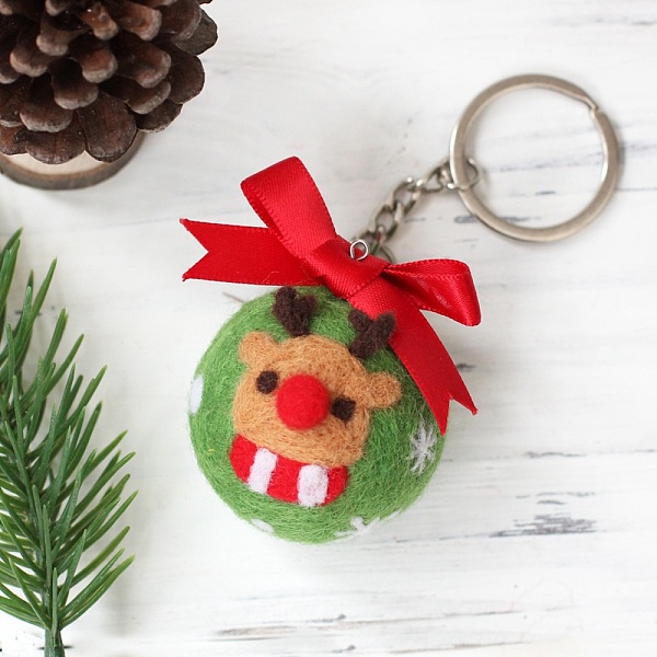 PandaHall Christmas Theme Needle Felting Keychain Kit with Instructions, Christmas Reindeer/Stag Shaped Felting Kits, Mixed Color Wool...