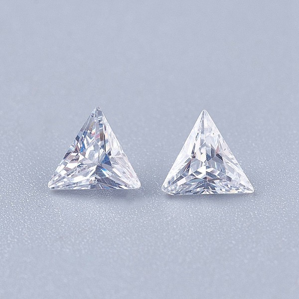 

PandaHall Cubic Zirconia Pointed Back Cabochons, Triangle, Faceted, Clear, 5x6x3mm Cubic Zirconia Triangle Clear