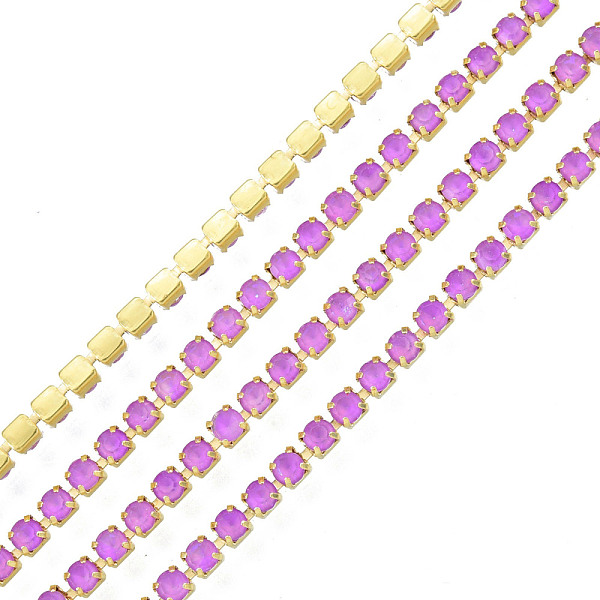 

PandaHall Brass Rhinestone Strass Chains, Rhinestone Cup Chain, Imitate Fluorescent Style, Raw(Unplated), Light Amethyst, 2x2mm, about 23.62..., Purple