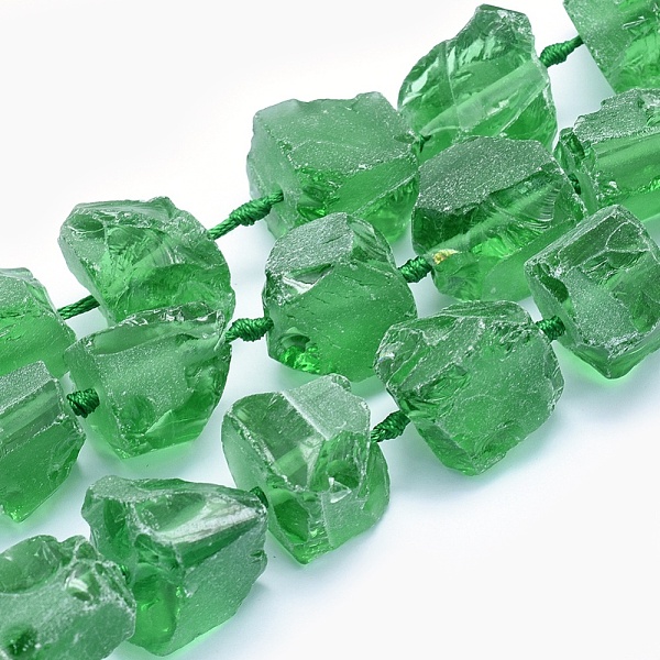 

PandaHall Glass Beads Strands, Nuggets, Green, 19~32x16~28x6~18mm, Hole: 3mm, about 15~18pcs/strand, 16.5~18.1 inch(42~46cm) Glass Nuggets...