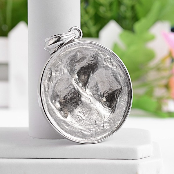 

PandaHall Flat Round with Dragon 304 Stainless Steel Big Pendants, Antique Silver, 57.5x50.5x11mm, Hole: 13x8mm 304 Stainless Steel Flat...